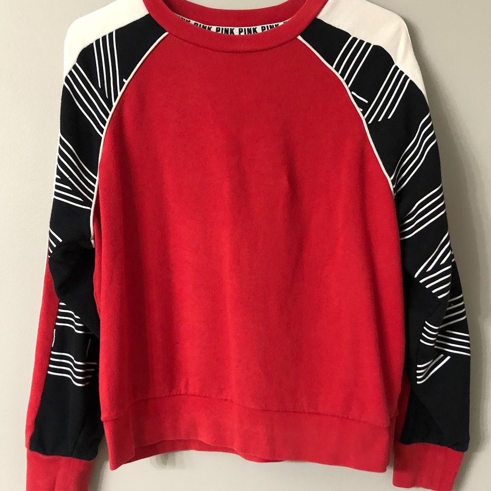 Black,Red , And White Crewneck Size XS
